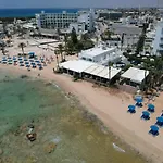 Karousos Beach Rooms