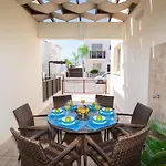 Maison Menelaos