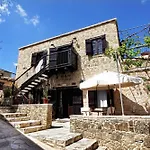 Leonidas Village Houses