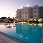 Frixos Suites Hotel Apts