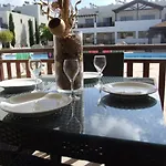 Studio With Shower Room E3, Full Kitchen, Poolside, Free Wifi