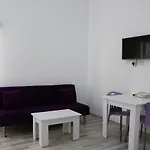 Amber'S House