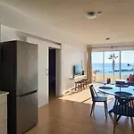 Phaedrus Living: Seaview Luxury Flat Paphinia 204