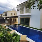 Golden Coast Marina 4 Bed Villa