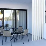 Chrystal Blue Suites 1 Bedroom Apartment Apollo