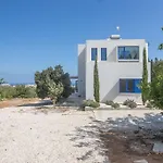 Villa Ioanni Helios - Stunning 4 Bedroom Protaras Villa - Few Minutes Drive To Fig Tree Bay