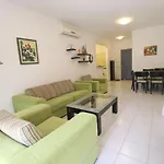 Victor Apartment