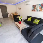 Kato Paphos 1Br Near Paphos Harbour/Beach/Sea