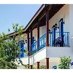 Queen Aphrodite Hotel