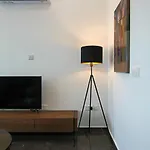 Phaedrus Living: City View Anna Residence 101