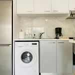 Pink Flamingo 1-Br Apartment In Larnaca