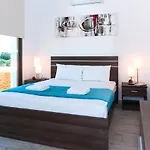 Villa Dina
