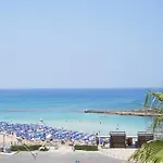 Astreas Beach Hotel Apartments