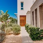Dream 3Bdr Villa With Private Pool Near The Beach!