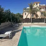 Artemis Executive Suite