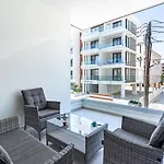 Tyche'S 1 Bdr Apartment In Larnaca