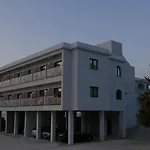 E.J. Pyrgos Bay Hotel