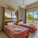 Villa Camelia By Villa Plus