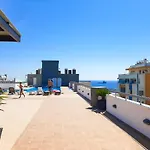 Eden Sea Breeze, 1 Bed, Rooftop Pool, Gym