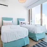 Waves 3-Bedroom Villa In Protaras