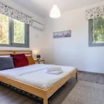 Kmeidos 1-Bedroom Apartment In Larnaca