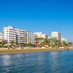 Sandy Bottoms Beach Apartment