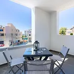 Kmeidos 1-Bedroom Apartment In Larnaca