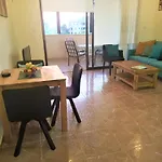 Queens Gardens Suite By The Sea, Pool And Mall