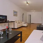 Stay Virtuoso Apartment
