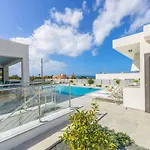 Villa Adaris