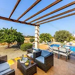 Villa Orange Tree