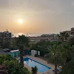 Welcome To Modern Sea View Apartment