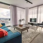 Gaia Seaview Apartment 1