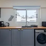 Vox 2-Bedroom Apartment In Larnaca