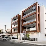 Sanders Violet Court