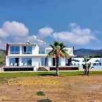 Blue - Beach Front Spectacular Villa Sleeps 10