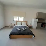 Pervolia Paradise Apartments With Kosher Restaurant
