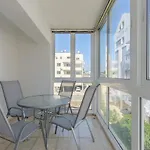 White 1-Bedroom Apartment By Mackenzie Beach