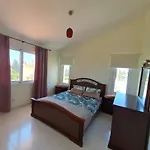 Villa Victoria 400 Meters To The Beach