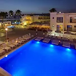 Melpo Antia Hotel & Suites