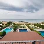 Villa Suri, Luxury Seafront Villa