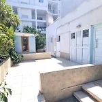 Dream Escape Apt 1 - 6 Min Walk To Kastella Beach!