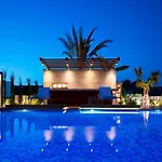 Vivo Mare Beachfront Villas- Blue Diamond