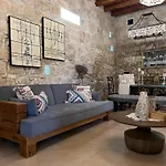 Florence Dreaming House