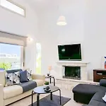 Sea Breeze Hideaway