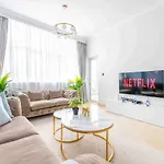 Girne Apartment