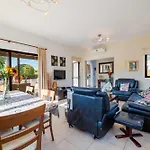 Sunnyside Villa