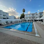 Tangerine Studio With Pool In Ayia Napa