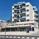 Pigeon Beach Hotel Apartments