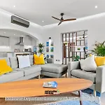 Villa Lara - 11, Spacious Villa With Large Garden And Private Pool On Aphrodite Hills